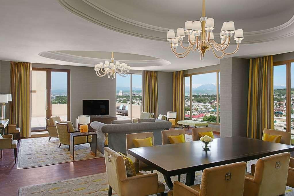 Hilton Duszanbe Pokój zdjęcie