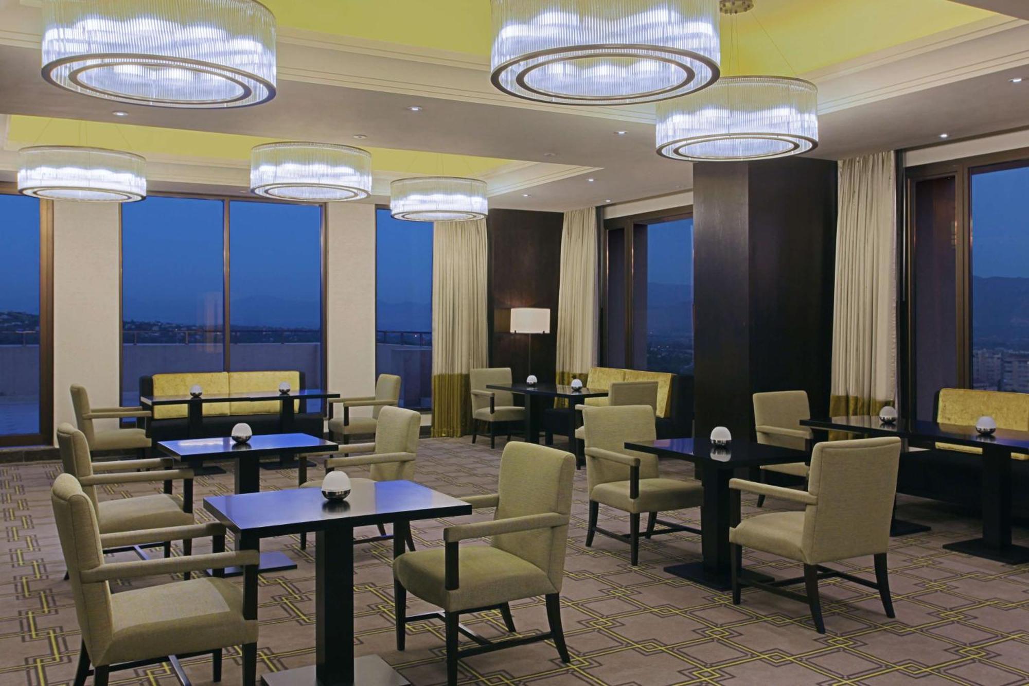 Hilton Duszanbe Zewnętrze zdjęcie